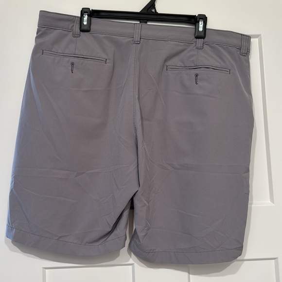 Men's | Gray Shorts | size 38w | Club room - Picture 2 of 6